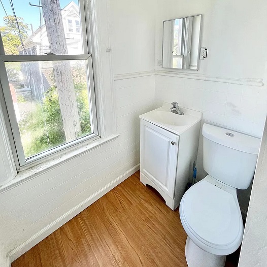 659 West Ave3