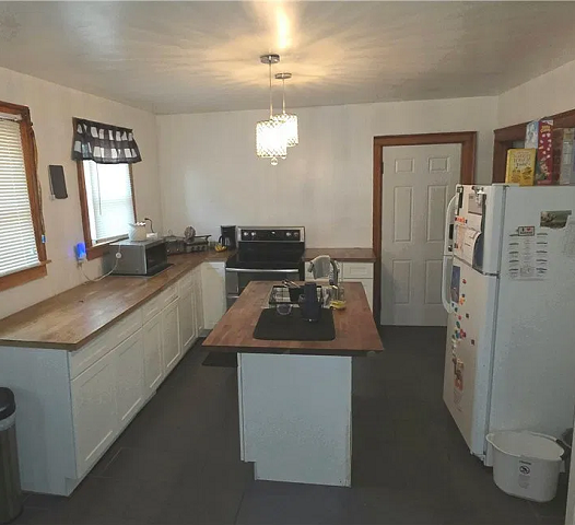 81 Walden Ave 4